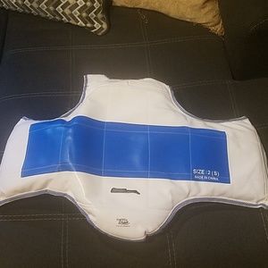 Kickboxing chest gear